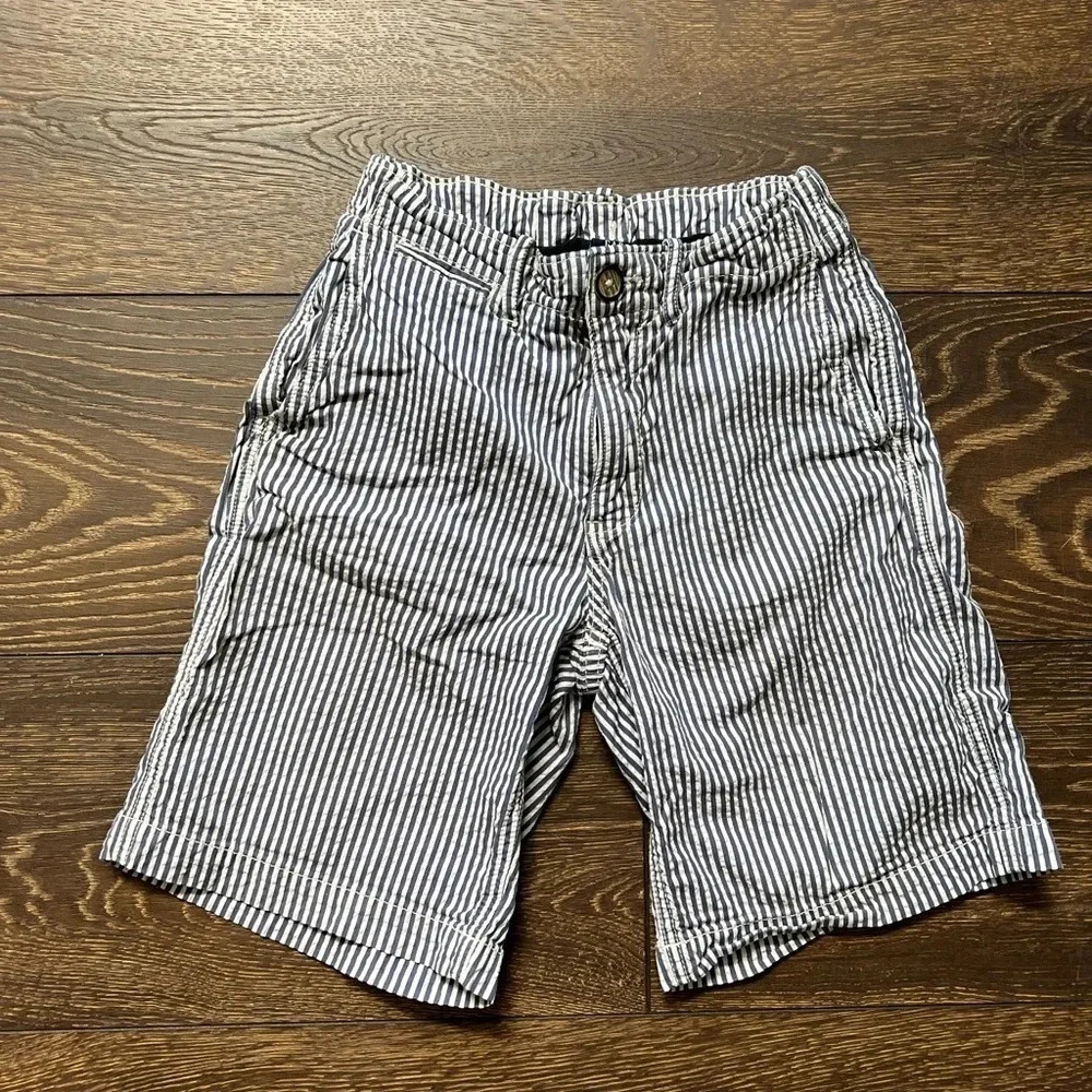 Boys Gap shorts - Picture 2 of 4